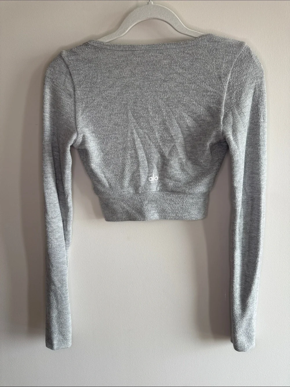 ALO Yoga Light Gray Cropped Wrap Button-Front Top, XS